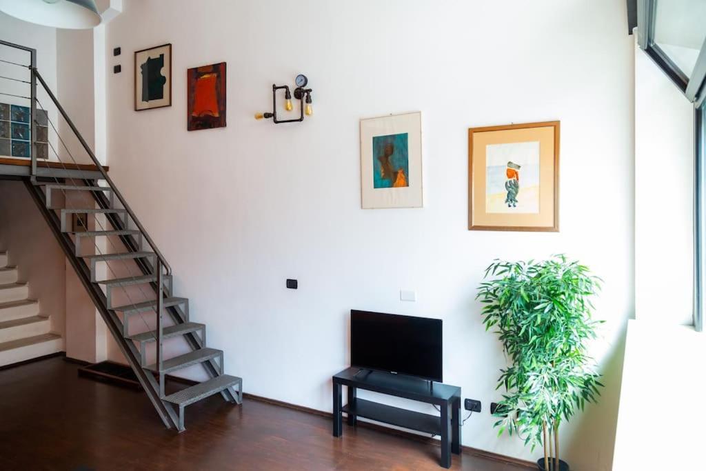 2 Min Da Porta Genova - Elegante Bilocale Apartment Milan Exterior photo