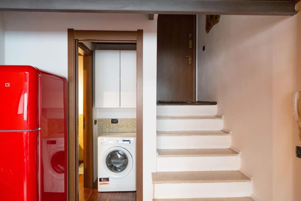2 Min Da Porta Genova - Elegante Bilocale Apartment Milan Exterior photo